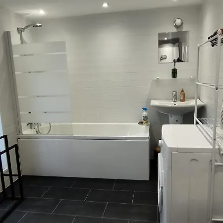 Nyaraló Le Lyseas Bousies